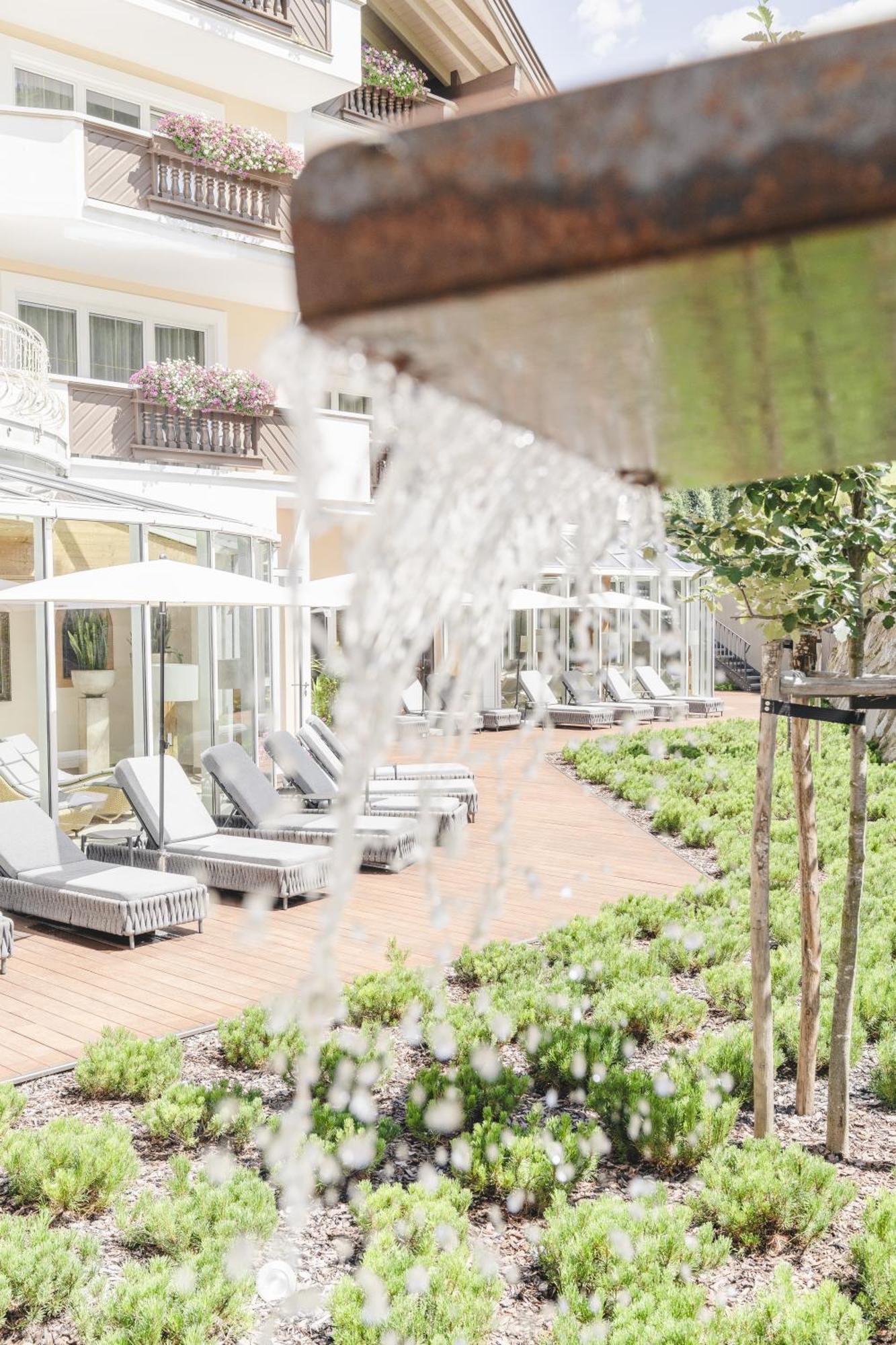 Traumhotel Alpina Superior --luxushotel Mit Badesee (adults Only) 5* Gerlos